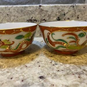 Vintage P.c.t Hand Painted Set Of 2 Bowls Made In Hong Kong